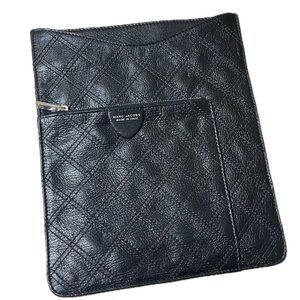 HP🎉Marc Jacobs Quilted iPad Tablet Blk Leather Case Zipper pouch on front